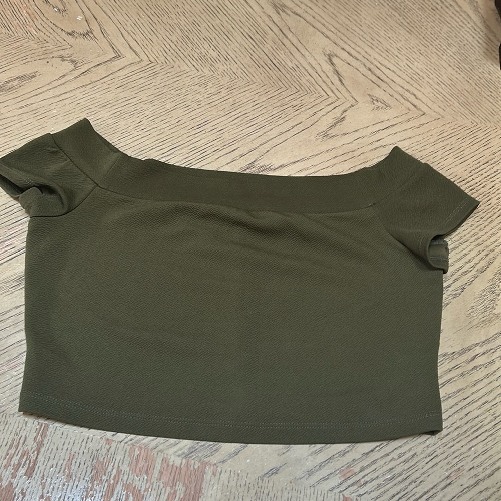 Off Shoulder Crop Top